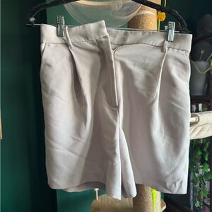 Abercrombie & Fitch Sloane Tailored Short, High Rise, Taupe, size medium